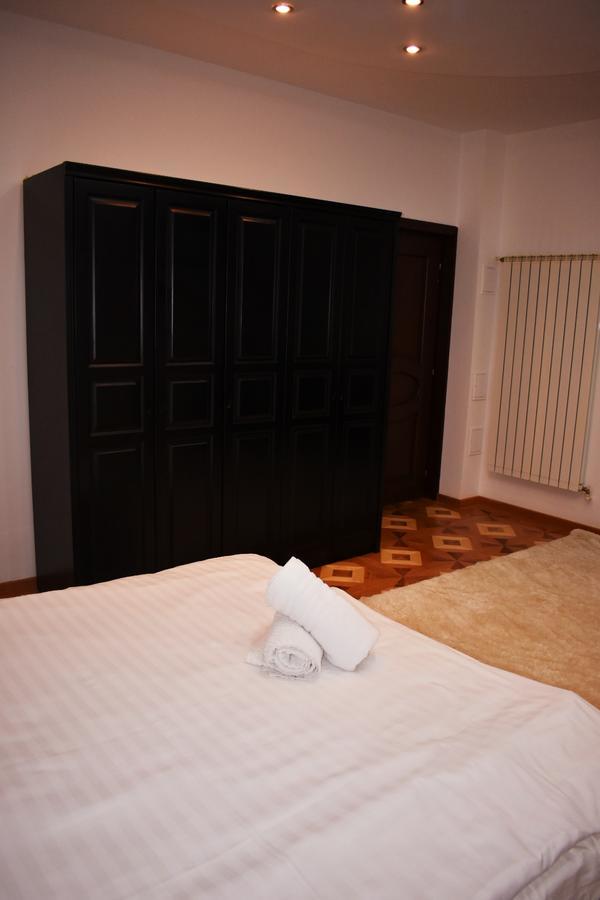 Grand Central Accomodation Sala Palatului Bükreş Dış mekan fotoğraf