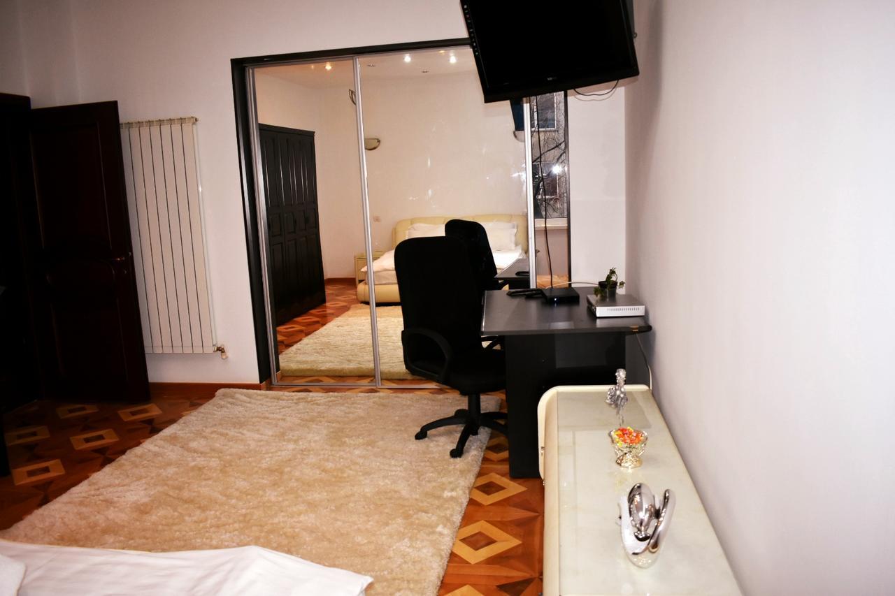 Grand Central Accomodation Sala Palatului Bükreş Dış mekan fotoğraf